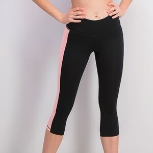 ID Ideology Plus Size Colorblocked Capri Leggings Noir Sp Tulip 2X pants